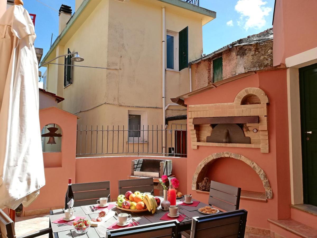 Case Vacanze Borgo Faraldi Villa Faraldi Exteriér fotografie